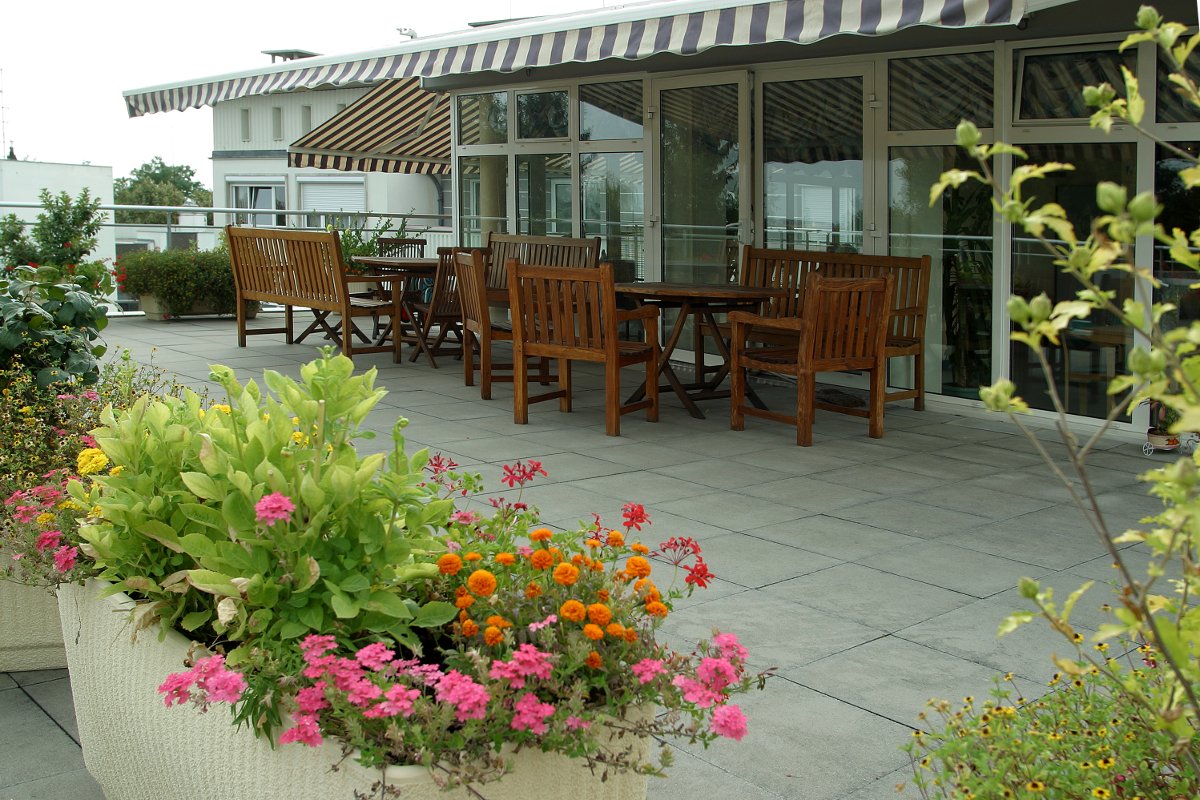 Ehpad Strasbourg Koenigshoffen terrasse